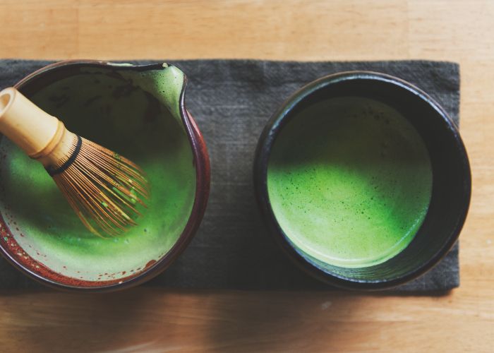 Kenapa Matcha Gak Berbusa saat Dikocok? Ini 5 Kesalahan yang Sering Kamu Lakukan