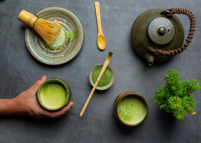 Kenapa Matcha Gak Berbusa saat Dikocok? Ini 5 Kesalahan yang Sering Kamu Lakukan