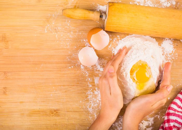 3 Alasan Bahan Kue Harus Dibiarkan di Suhu Ruangan, Wajib Tahu!