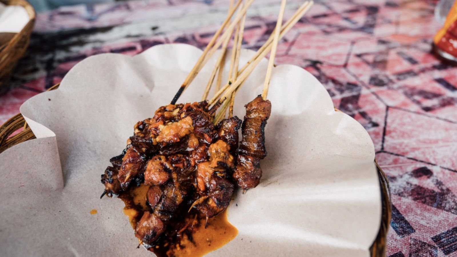 Mengenal Sate Lilit Bali: Kuliner Ikonik yang Menggugah Selera