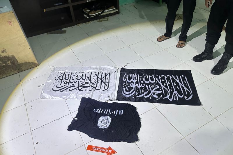 Modal Buku dan Konten Online, 4 Terduga Teroris ISIS di Sumatera Ditangkap Densus 88