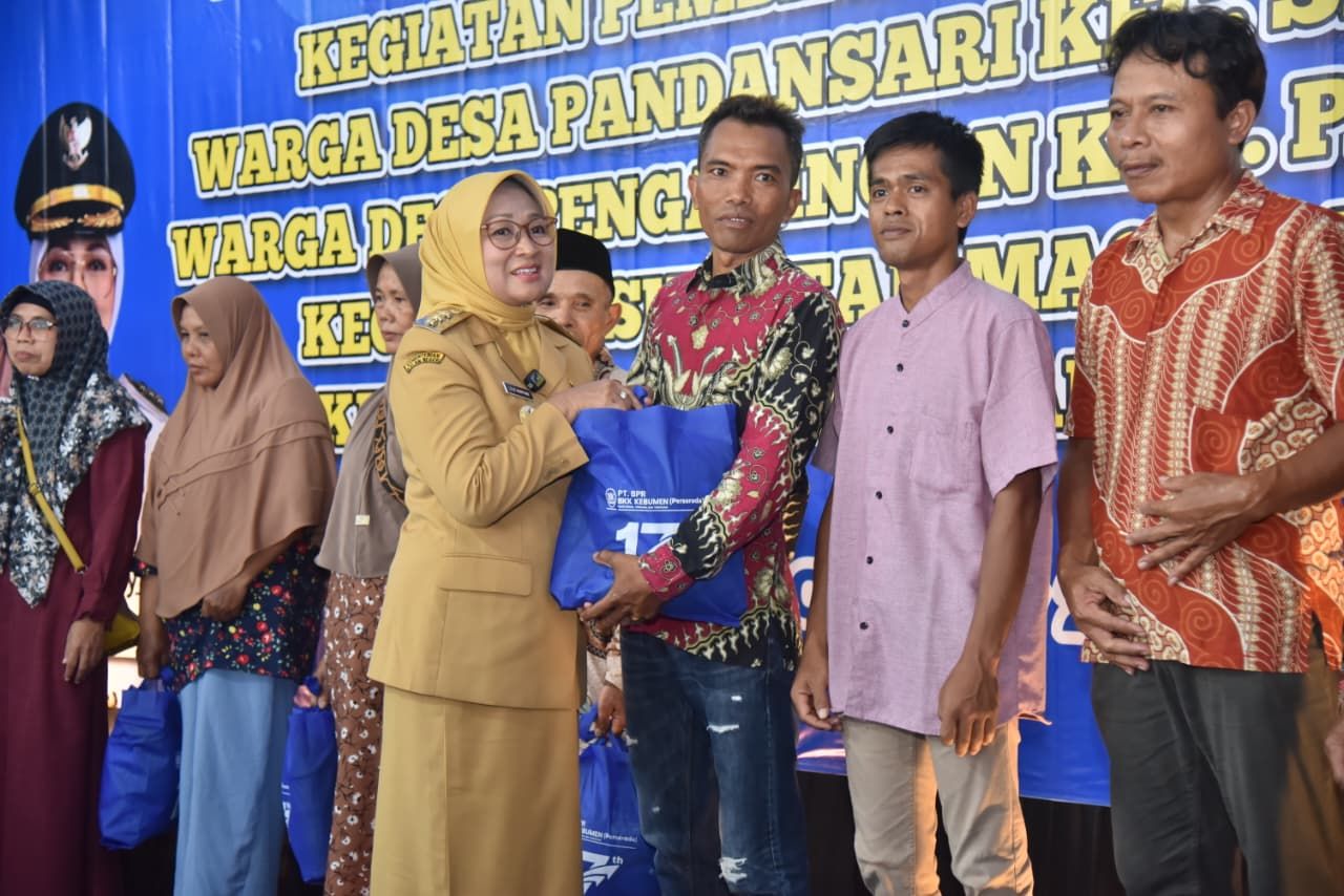 HUT ke-17, PT BPR BKK Kebumen Tebar Kepedulian Lewat Bakti Sosial