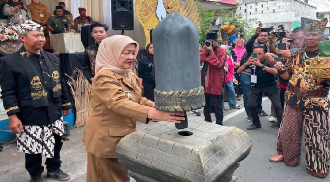 Kemeriahan Festival Kampung Cempluk ke-15 di Dau Kabupaten Malang
