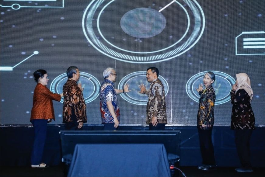Ahmad Luthfi Luncurkan Speling Melesat, Layanan Dokter Spesialis Keliling untuk Warga Desa