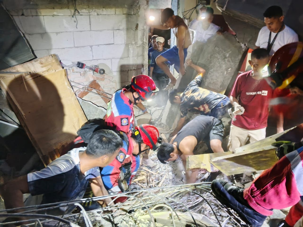 Rumah di Jakut Ambruk saat Renovasi, 2 Pekerja Bangunan Tertimpa