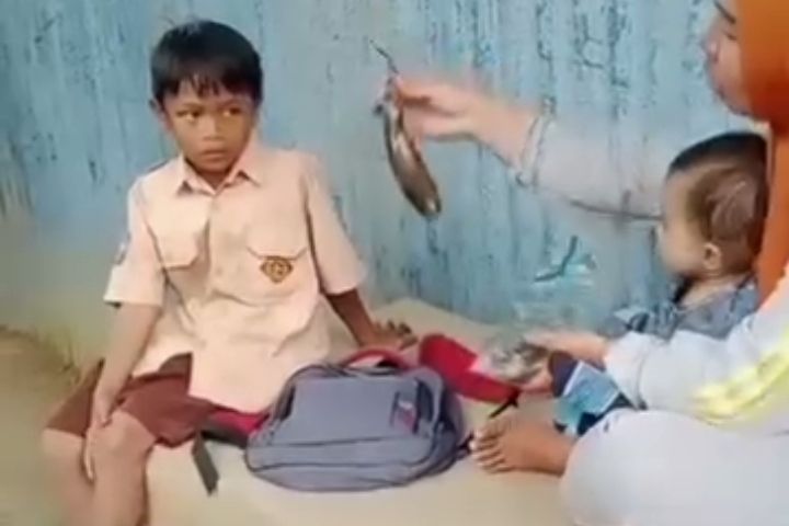 Kisah Haru Rangga, Siswa SD di Gowa Bawa Bekal Singkong Bakar hingga Dapat Bantuan Pemprov Sulsel