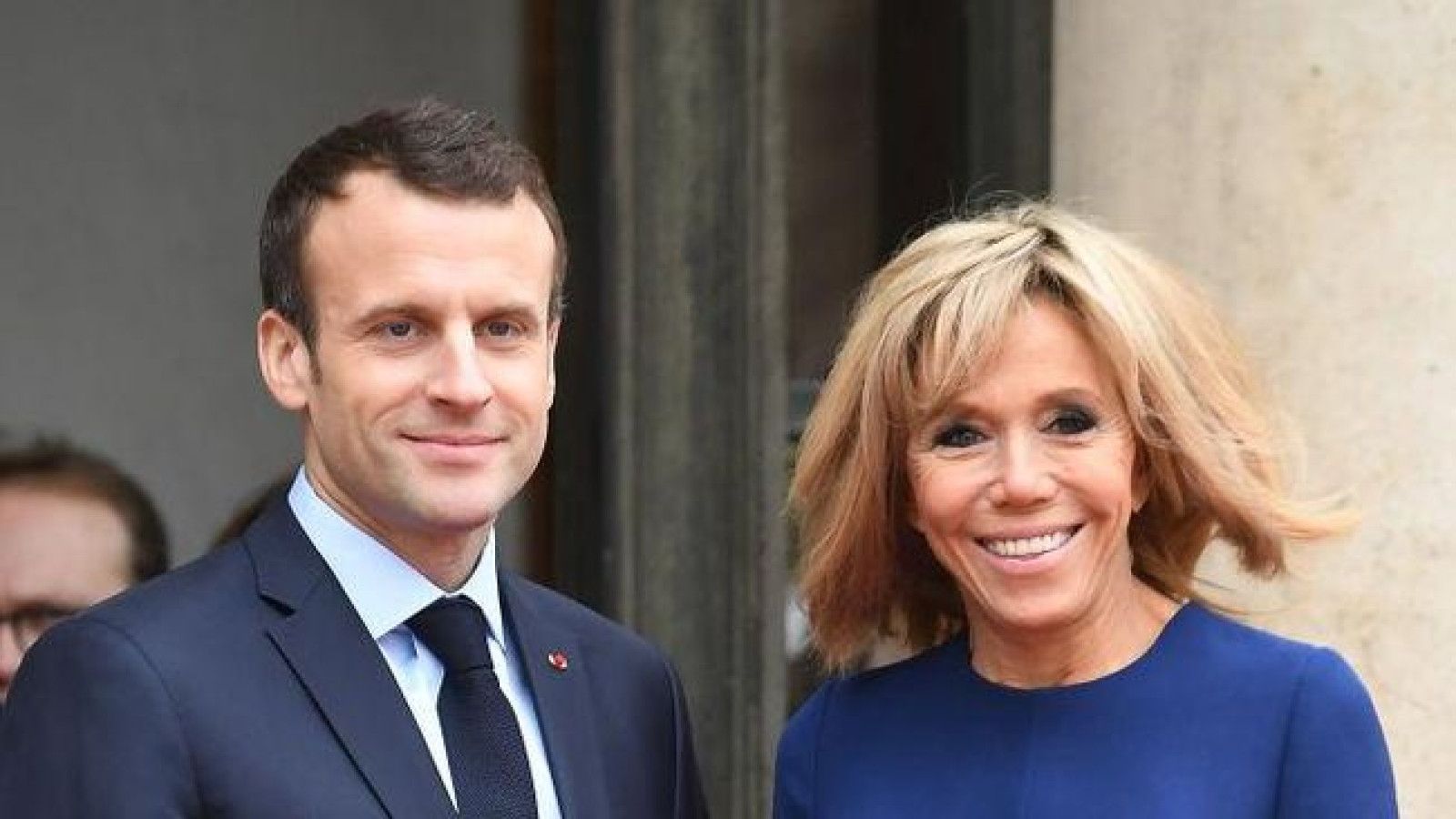 Krisis Politik Prancis: Macron Terpukul oleh Desakan untuk Stabilitas