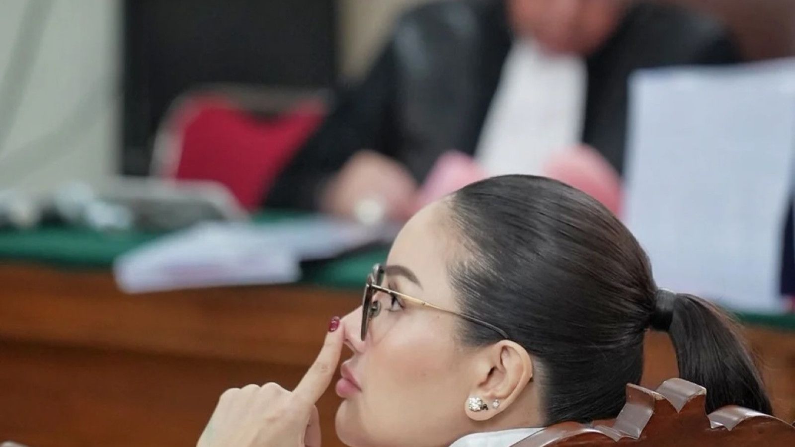 Sidang Lanjutan Kasus Nikita Mirzani Kirim Tanda Tanya Besar