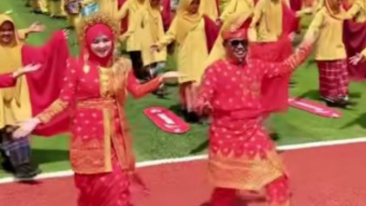 Bupati Zukri Dihujat Usai Joget Horeg di Hari Jadi Pelalawan