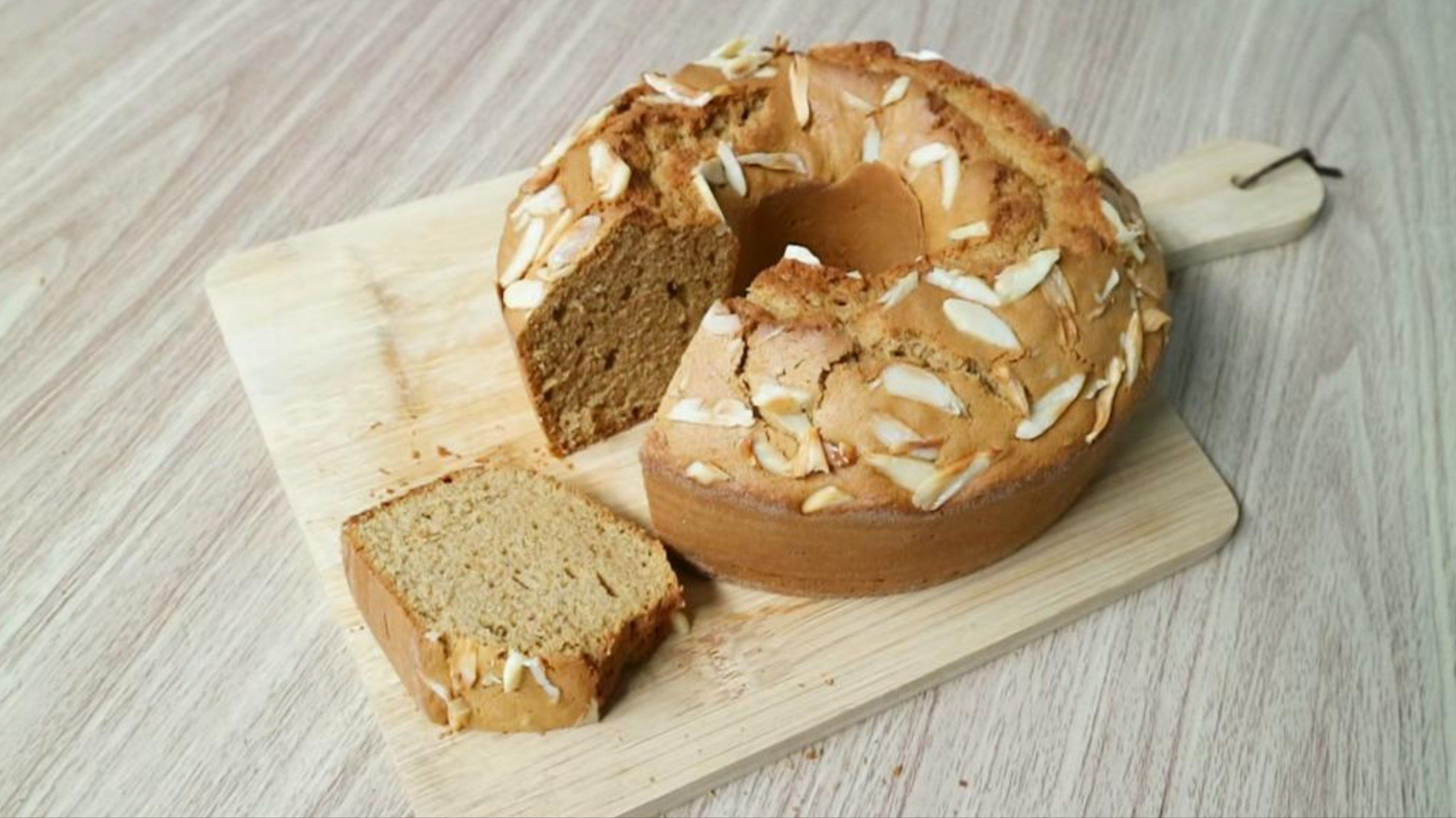 Resep Ontbijtkoek Manado yang Lembut dan Wangi Rempah, Enak Banget!