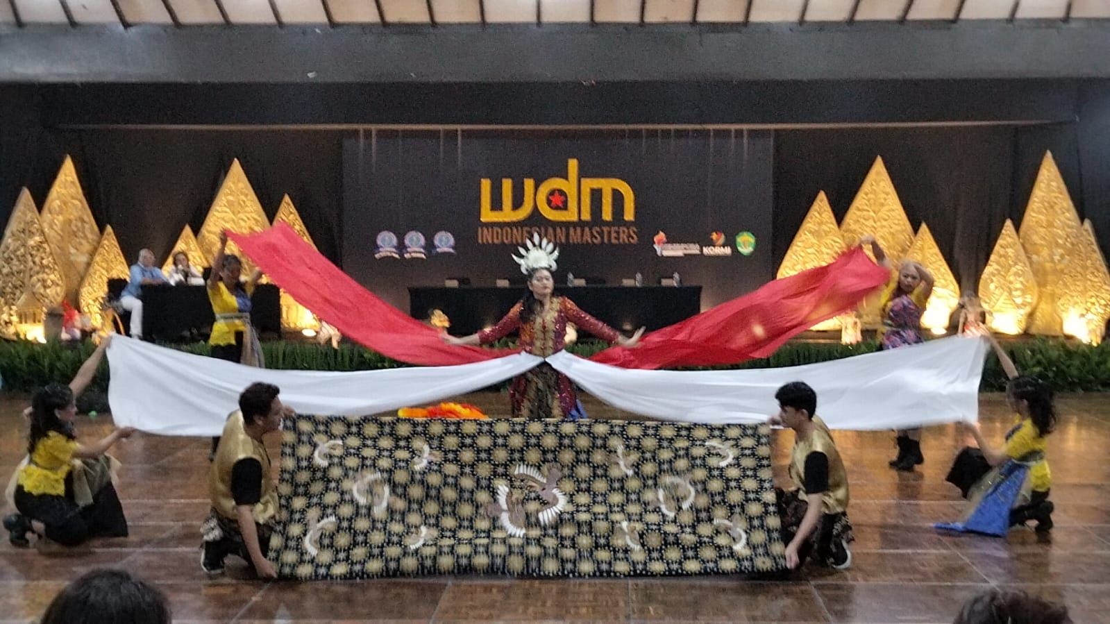 Kota Probolinggo Raih Juara 2 di World Dance Masters 2025, Kenalkan Batik Kanekrembang ke Panggung Dunia