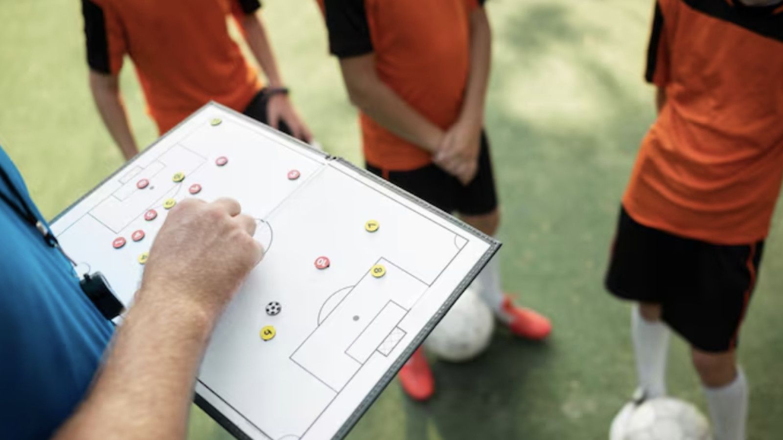 Sepak Bola: Dari Sejarah hingga Perkembangannya di Indonesia