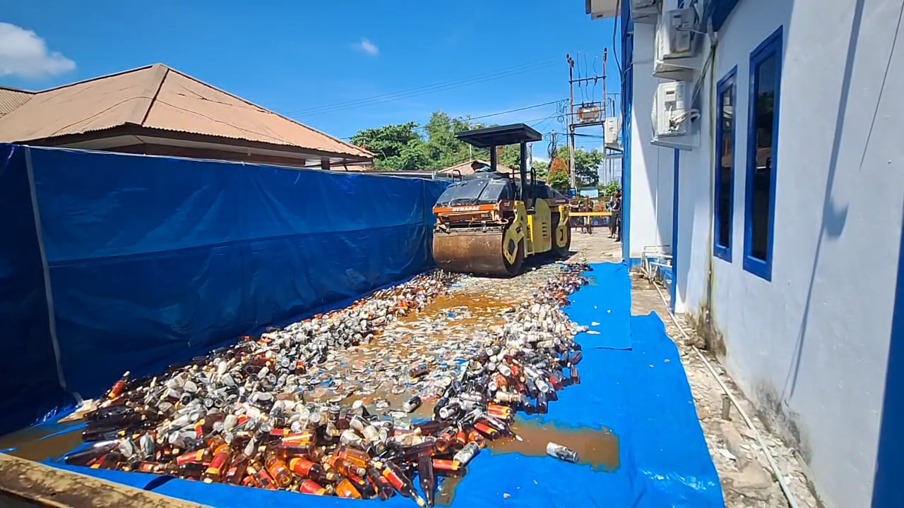 Bea Cukai Nunukan Musnahkan Ribuan Barang Ilegal Hasil Tegahan Satu Tahun, Bupati Sampaikan Apresiasi