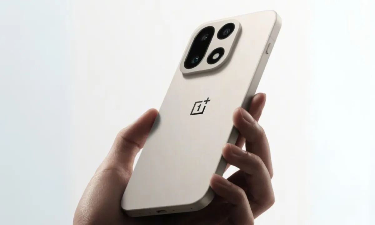 OnePlus 15 Resmi Hadir dengan Layar OLED 165Hz Pertama di Dunia, Siap Jadi Standar Baru Smartphone Flagship