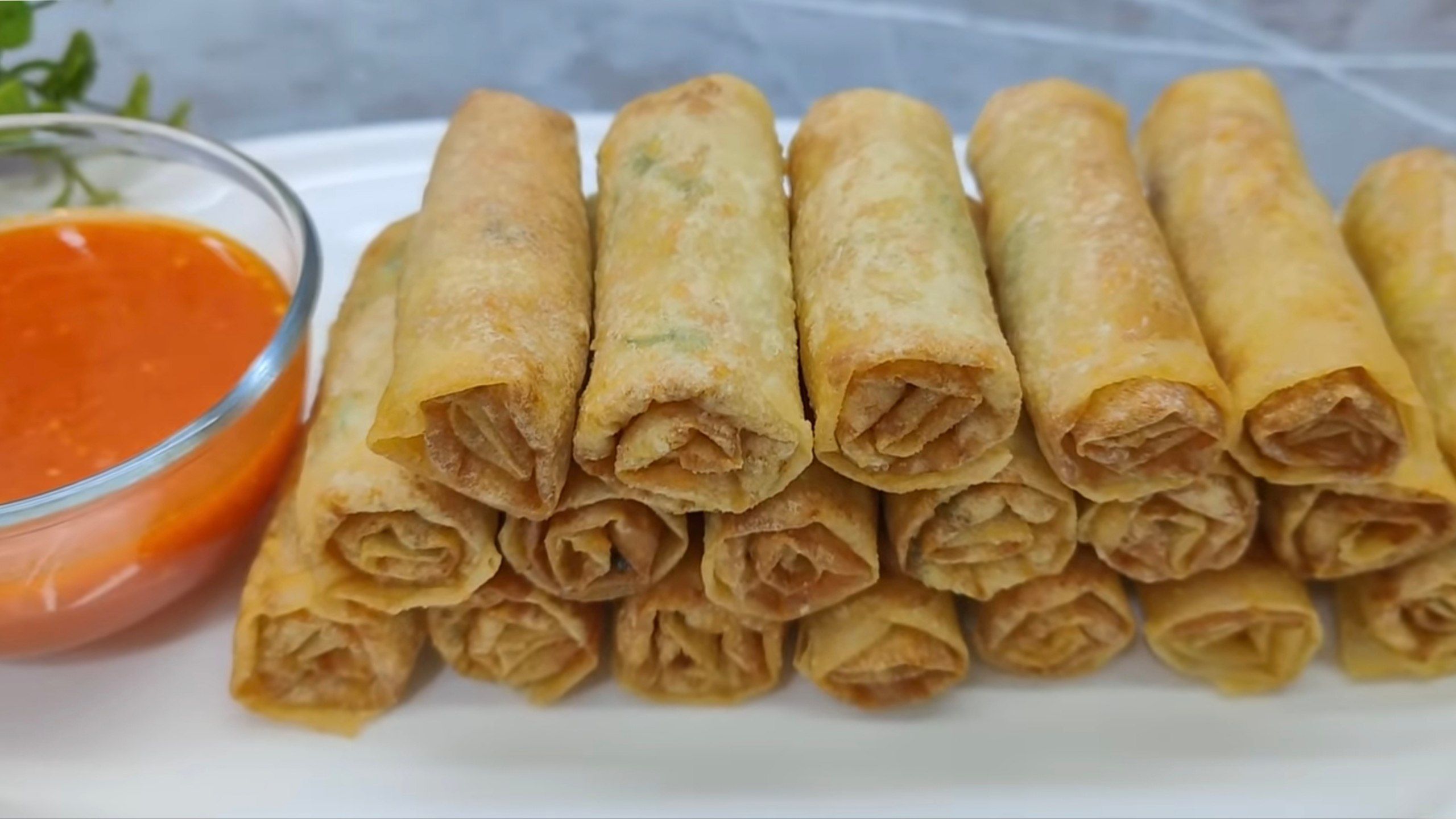 Resep Lumpia Ayam Gulung yang Renyah dan Gurih, Camilan Favorit Keluarga