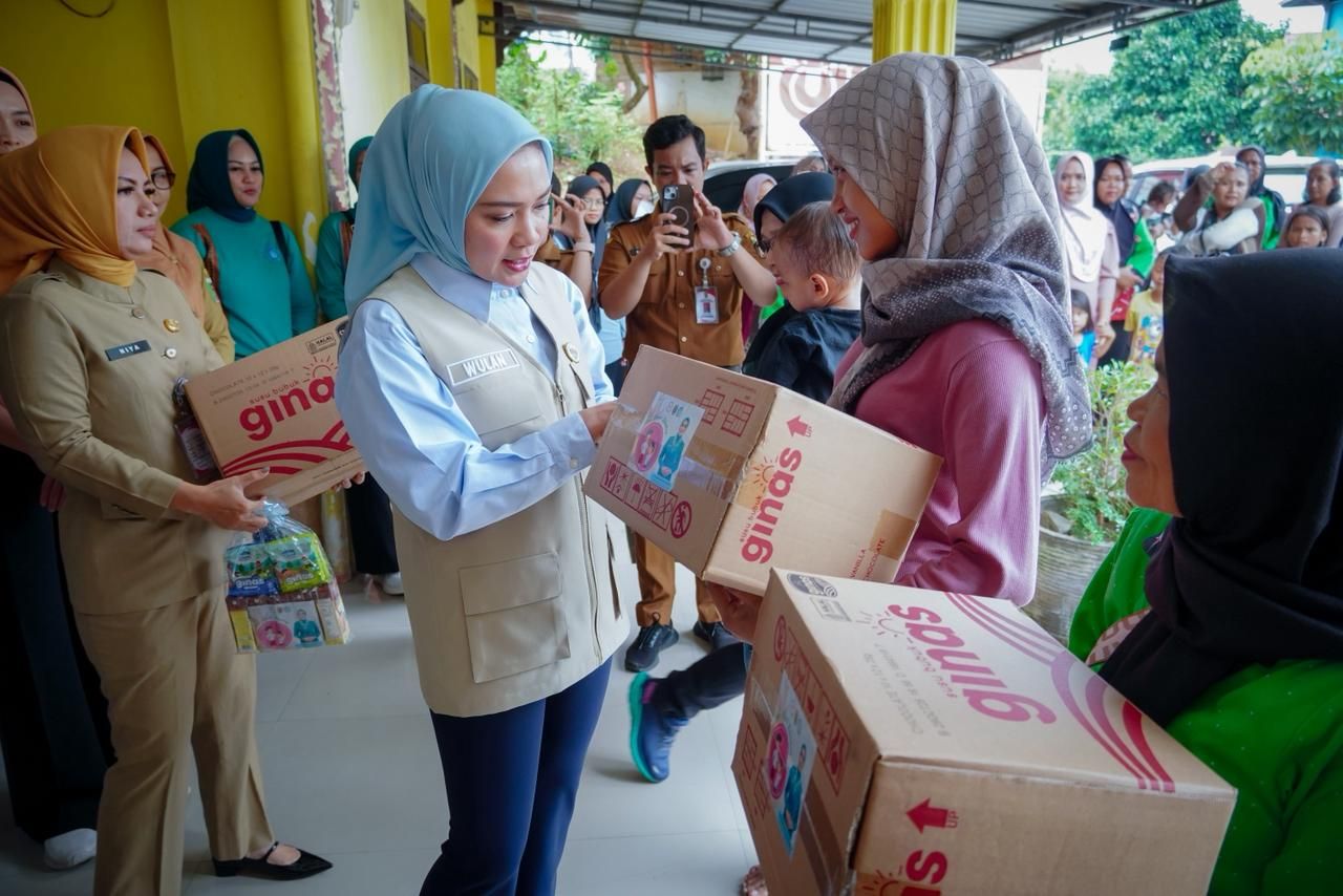 Tim Pembina Posyandu Lampung Salurkan Bantuan Susu, Dukung Gerakan Nasional Cegah Stunting
