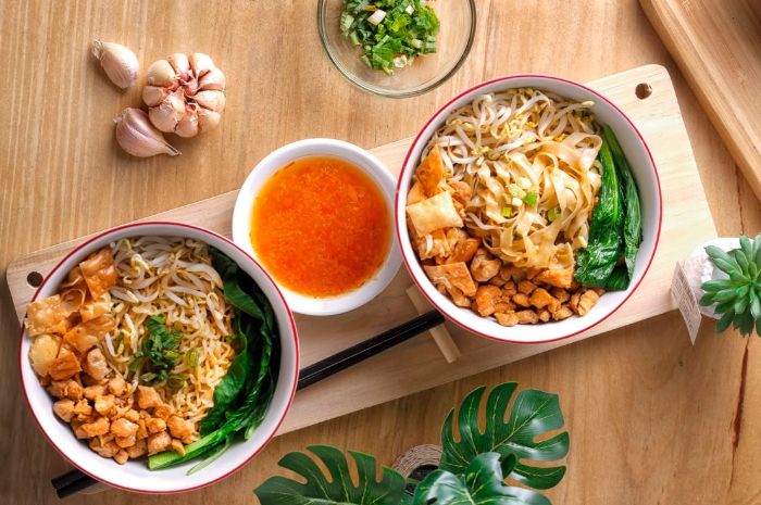 5 Makanan Terkenal di Indonesia yang Ternyata Berasal dari China