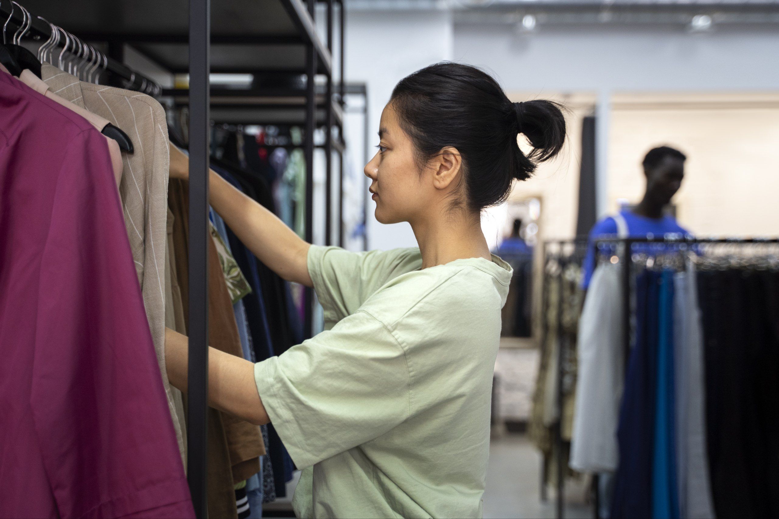5 Arti Mimpi Membeli Baju Baru menurut Primbon Jawa, Pertanda Apa Ya?