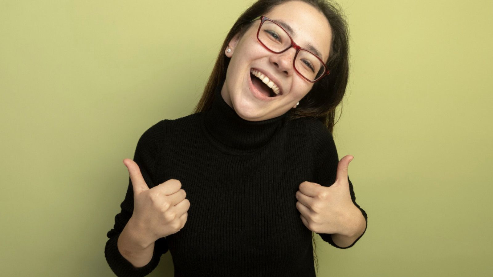 Kekuatan Senyum: Lebih dari Sekadar Daya Tarik
