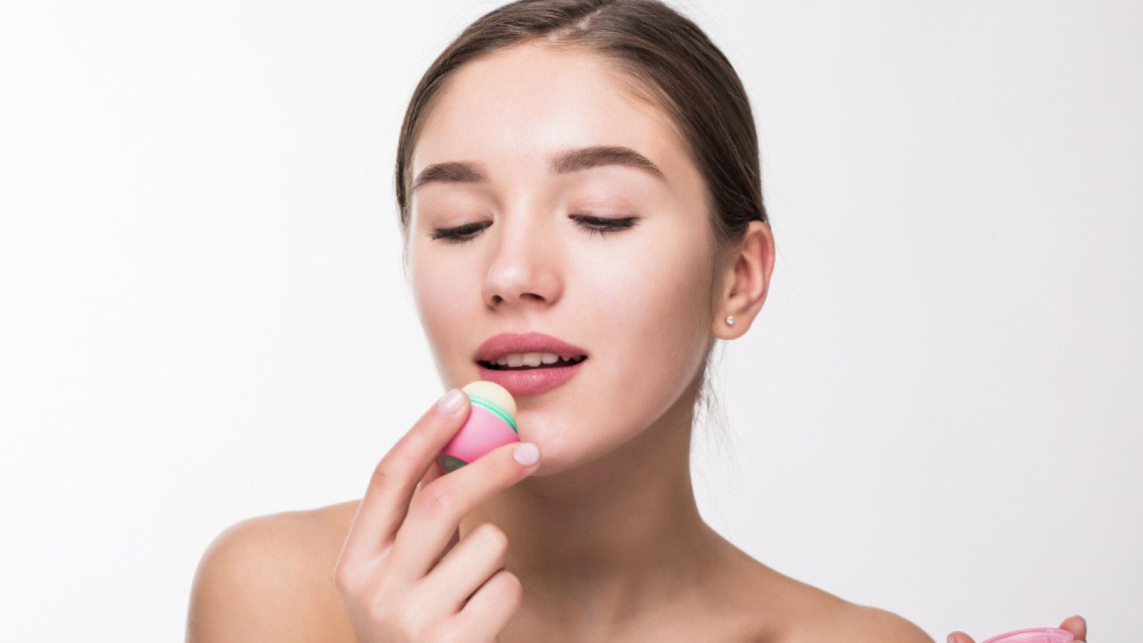 Perawatan Bibir: Pentingnya Scrub Alami untuk Kesehatan Bibir