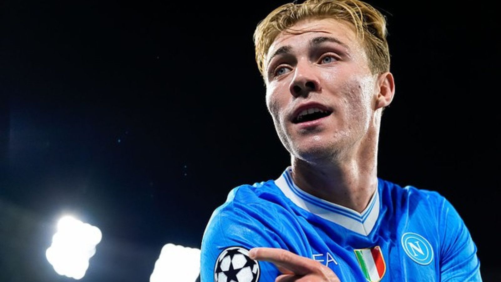 Rasmus Hojlund Menunjukkan Performa Menggembirakan di Napoli