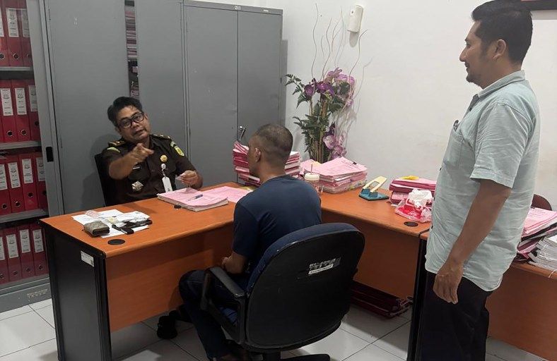 Polres Aceh Barat Serahkan Tersangka Kasus Sabu ke Kejaksaan Negeri