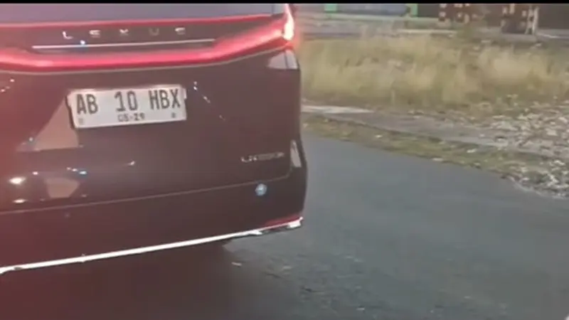 Super Nyaman! Yuk, Intip Spesifikasi Mobil Sultan HB X yang Disalip Rombongan Tot Tot Wuk Wuk