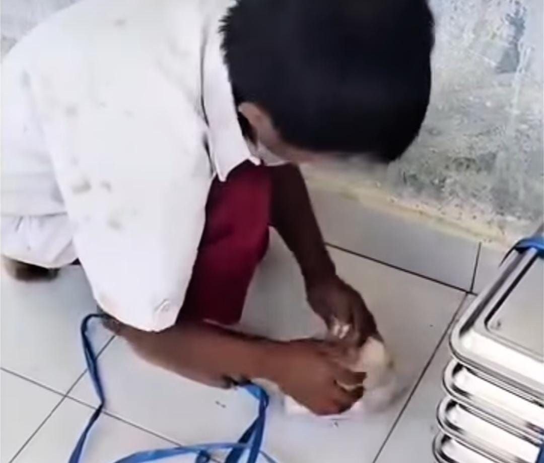 Kisah Rizal, Bocah Kolaka Timur yang Viral Usai Memungut Sisa Makanan Sekolah