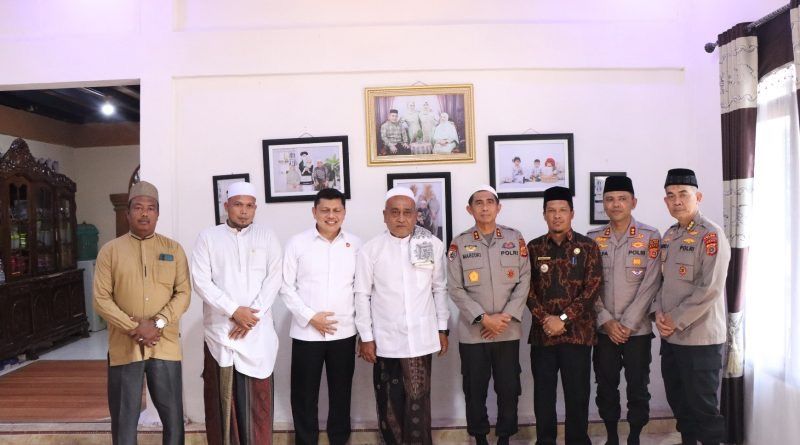 Bangun Kedamaian, Kapolda Aceh Kunjungi Ulama Kharismatik di Teunom