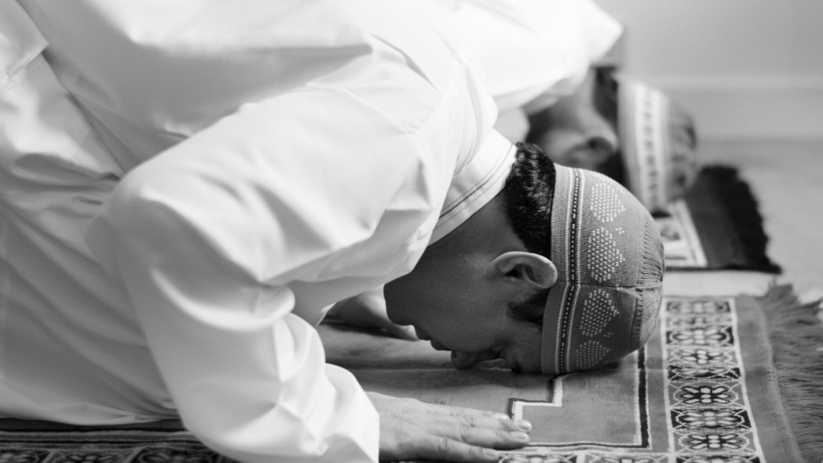 Keutamaan Shalat Malam dalam Menjadi Sarana Mendekatkan Diri kepada Allah