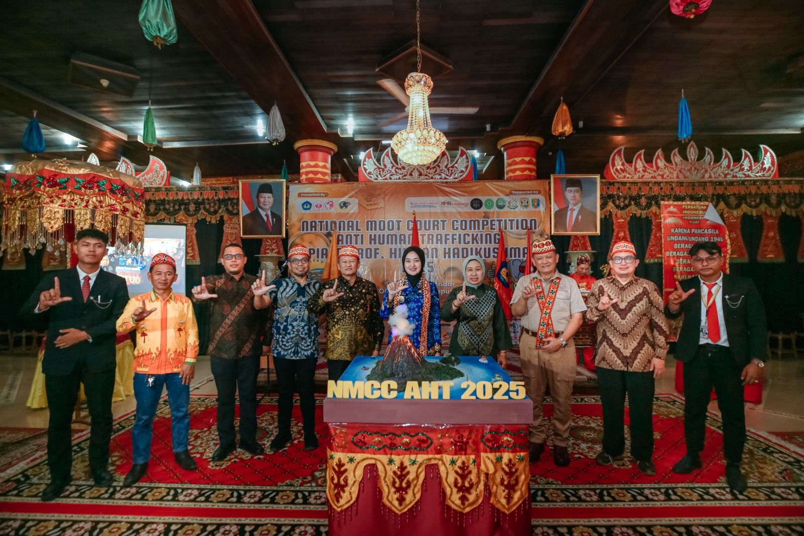 Mahasiswa Hukum Didorong Wujudkan Penegakan Hukum yang Berkeadilan dan Lewat National Moot Court Competition Piala Prof. Hilman Hadikusuma 2025