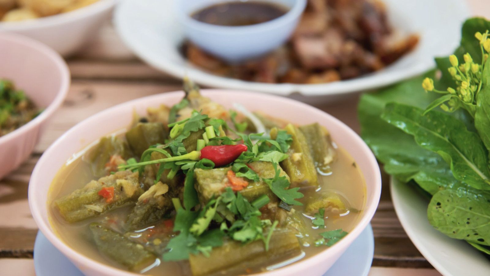 Soto Betawi: Dua Kuah, Dua Keunikan