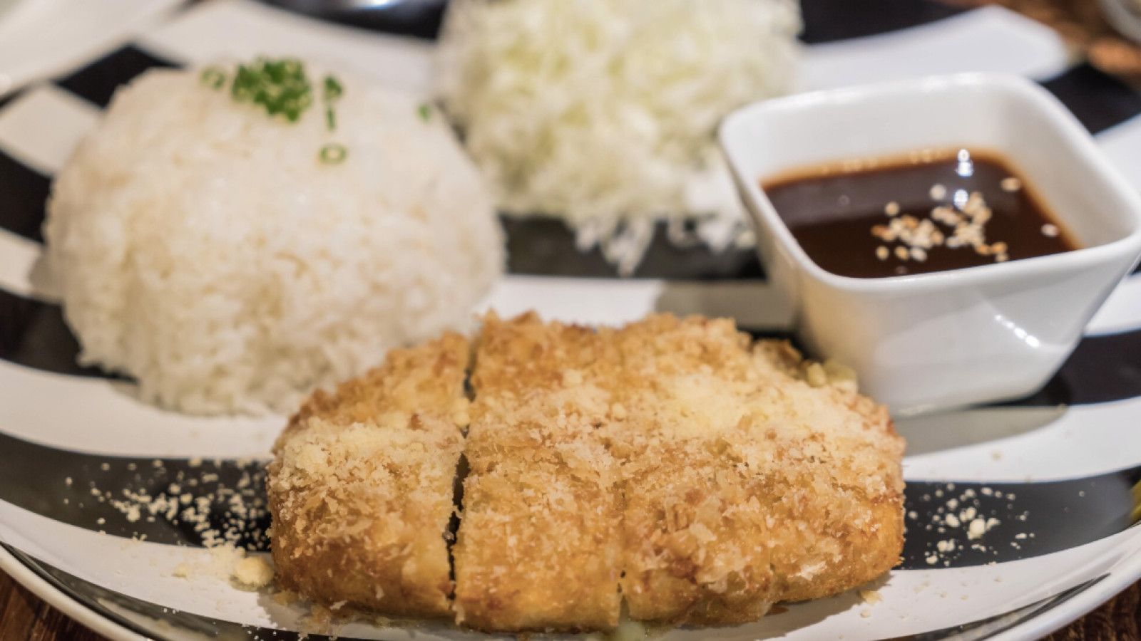 Kelezatan Chicken Katsu Crispy: Resep Praktis dan Cara Penyajiannya
