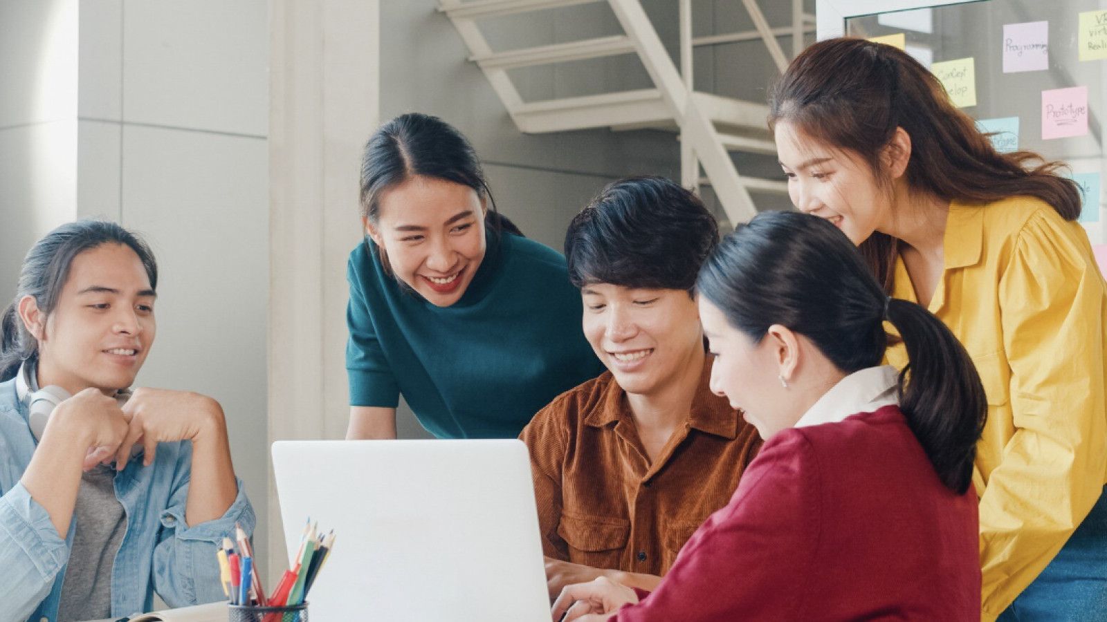Mengatur Ekspektasi di Dunia Kerja: Kunci untuk Lingkungan yang Positif