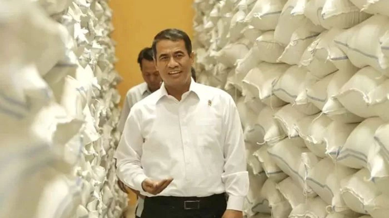 Penurunan Harga Pupuk: Langkah Strategis untuk Meningkatkan Kesejahteraan Petani