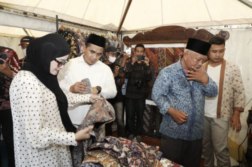 Hari Santri Nasional 2025: 76 Stand UMKM Santri Ramaikan Kudus