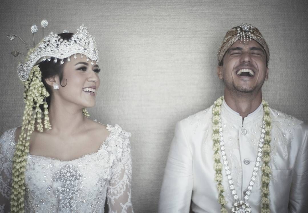 Kisah Perjalanan Cinta Raisa dan Hamish Daud yang Diterpa Isu Keretakan Rumah Tangga