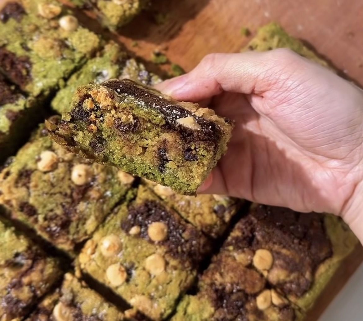 Cobain Resep Matcha Brookies: Paduan Brownies dan Cookies yang Manis, Lembut, dan Unik