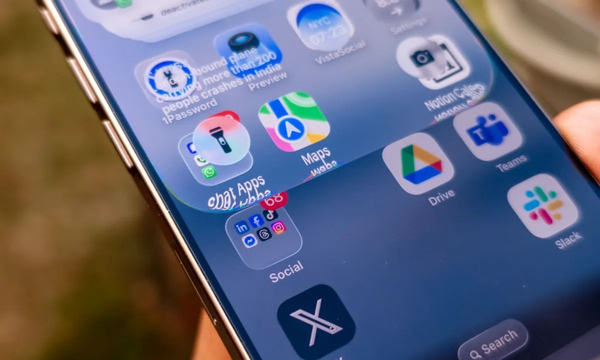 Apple Bawa Penyegaran Lewat iOS 26.1 Beta! Fitur Liquid Glass Kini Lebih Fleksibel dan User-Friendly
