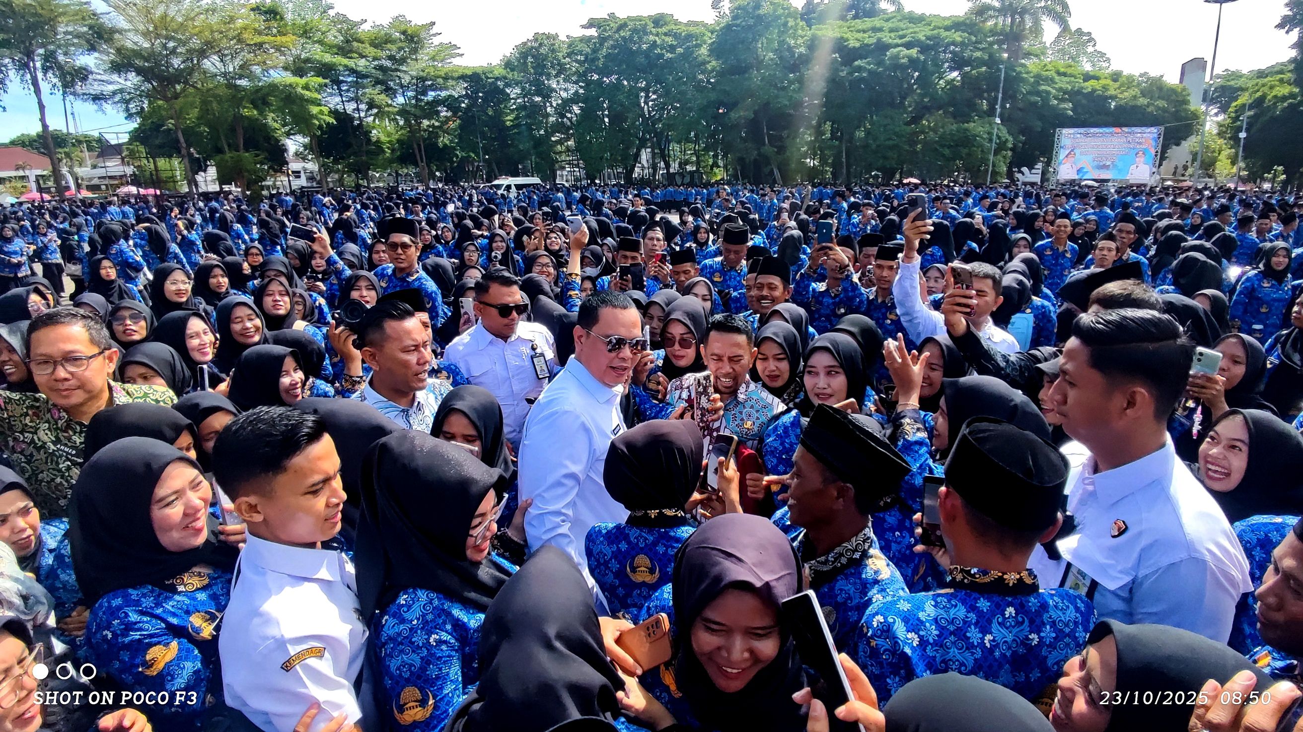 3.794 PPPK Paruh Waktu Di Lantik Walikota Serang. Kerja Melayani Masyarakat Aneh Aneh Cabut SK