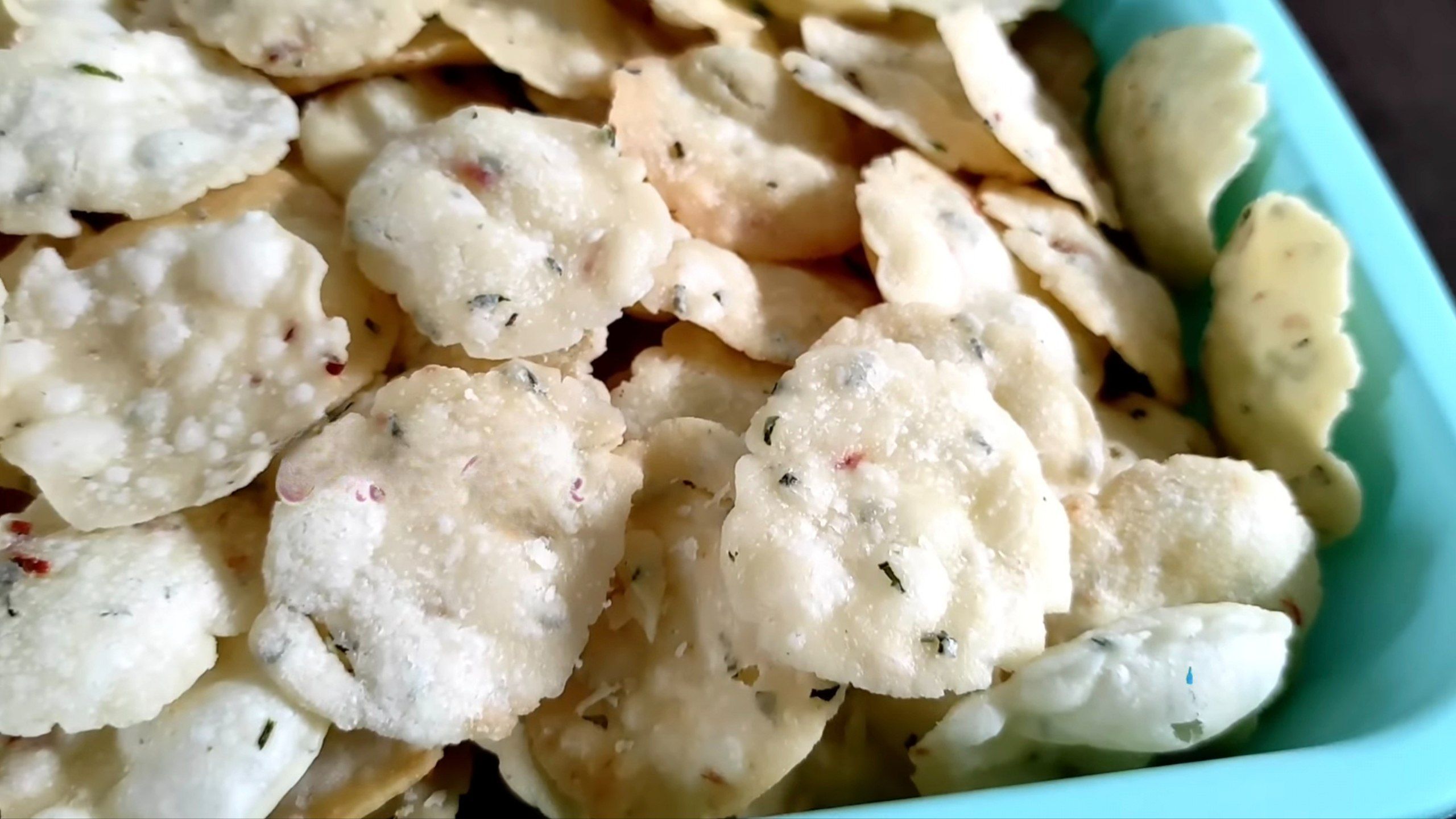 Resep Keripik Bawang Tepung Tapioka yang Gurih dan Renyah