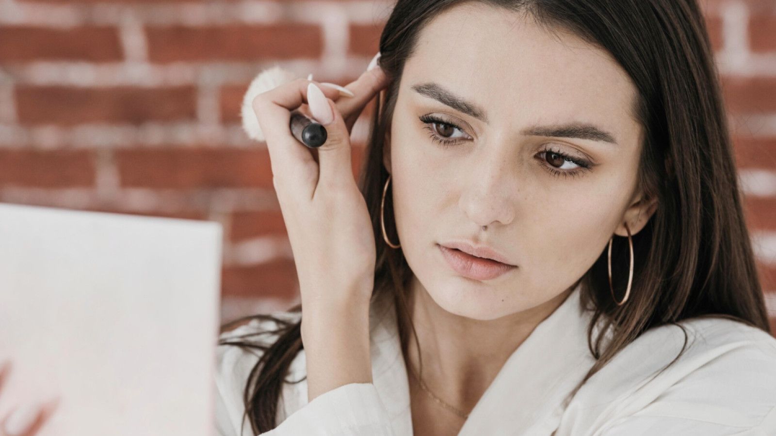 Panduan Makeup Natural untuk Acara Formal