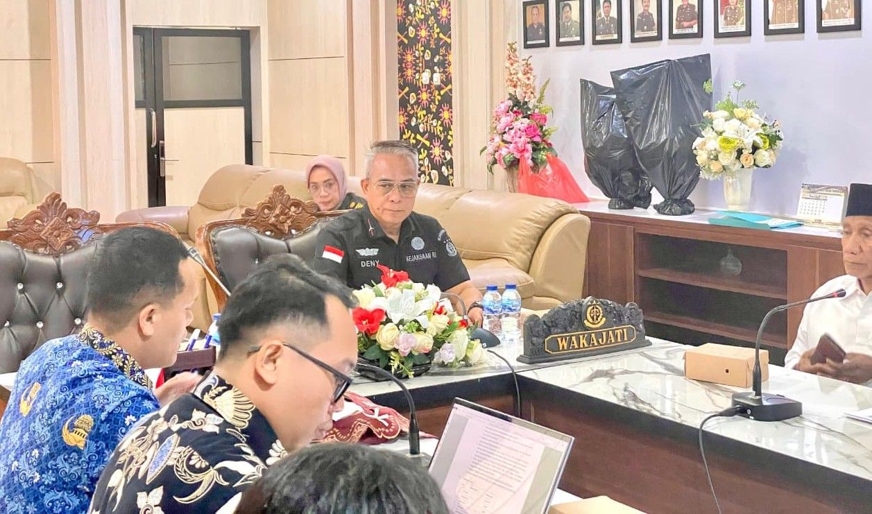 Pimpin Rakor Pakem, Wakajati Singgung Aliran Kitab ‘Perisai Diri’ di Seram Bagian Barat dan Maluku Tenggah
