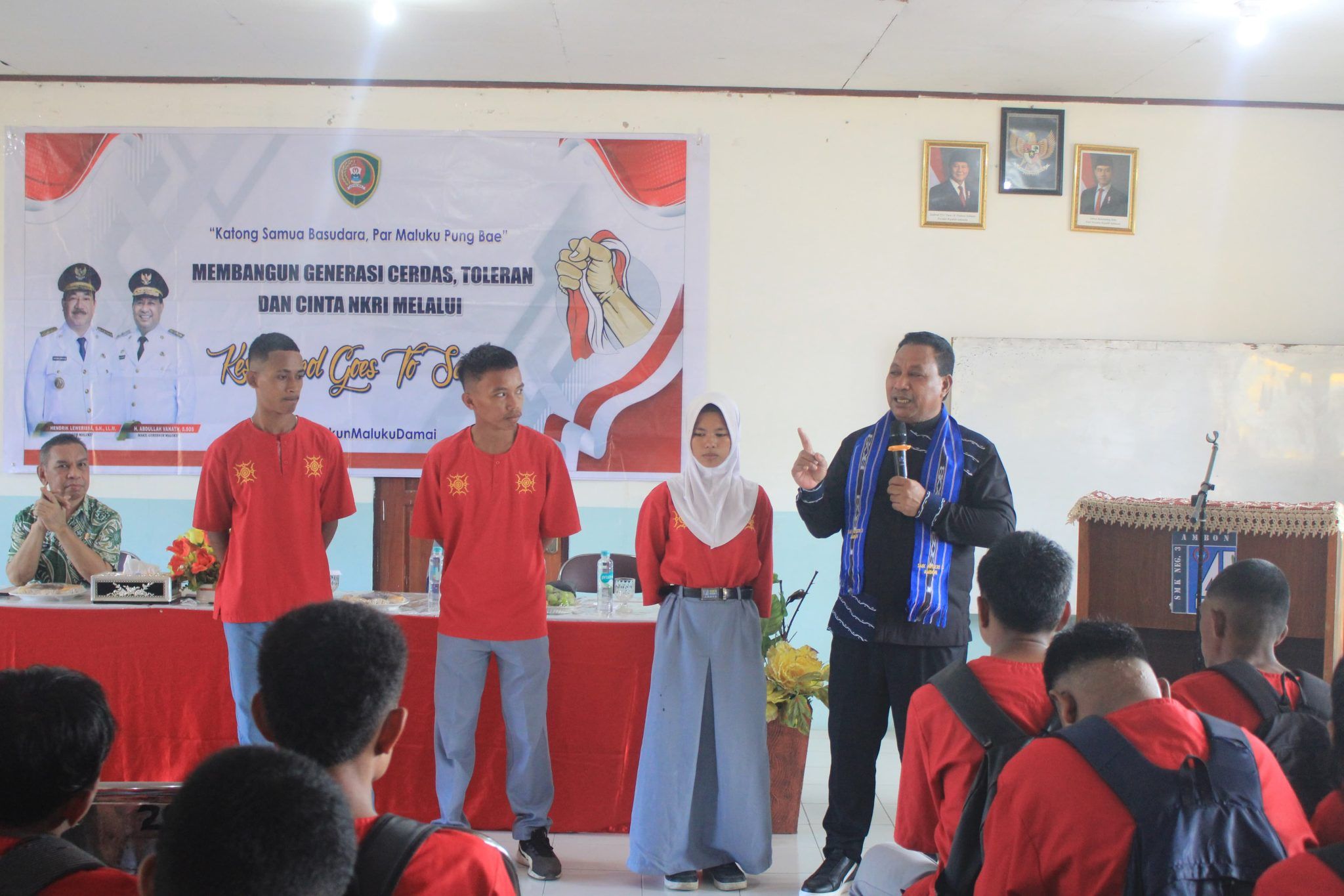Wakil Gubernur Maluku Ajak Siswa Jadi Contoh Teladan, Kenapa ?