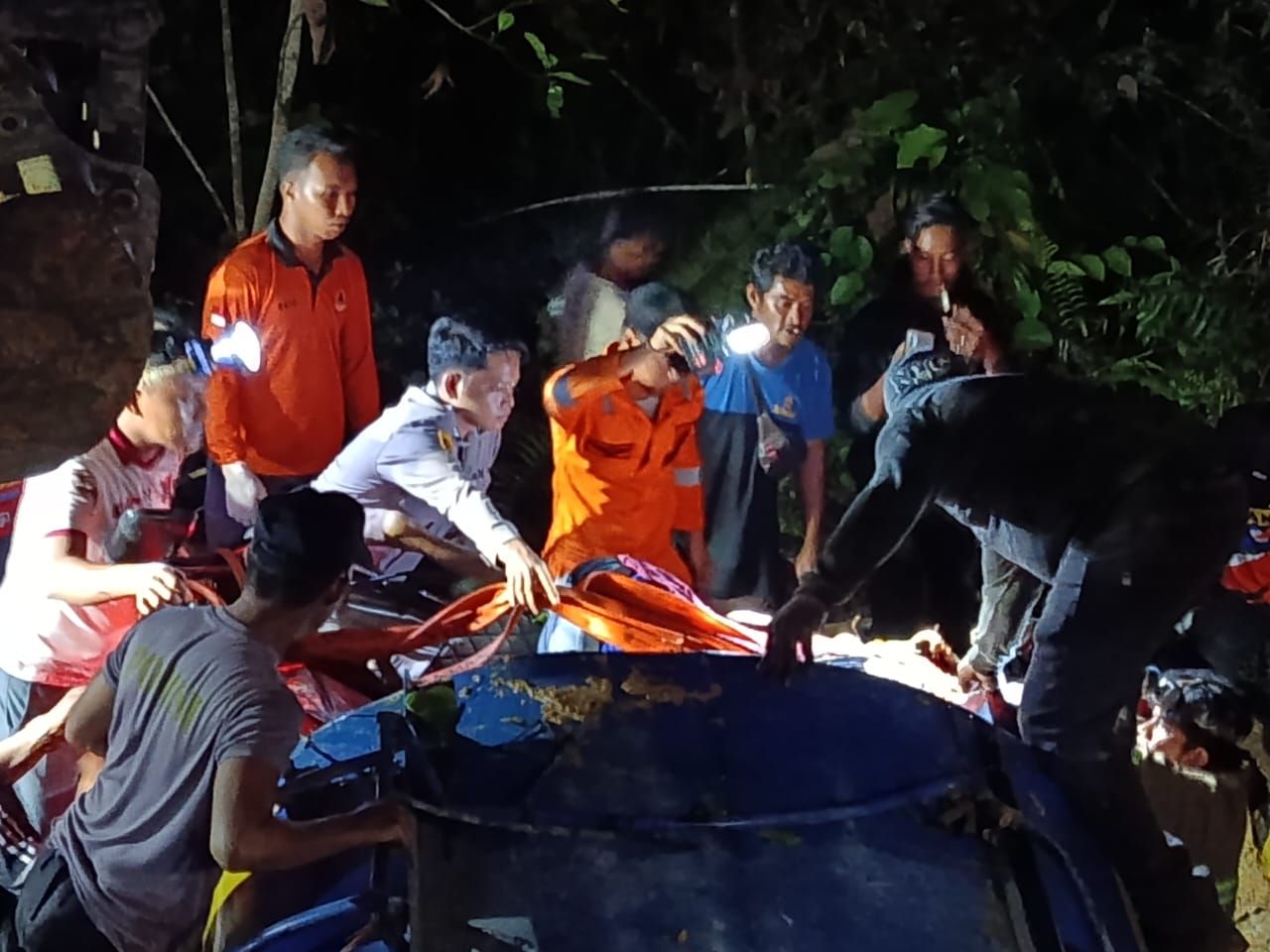 Di Nunukan Truk Pengakut Air Masuk Jurang, Sopir Tewas Terjepit