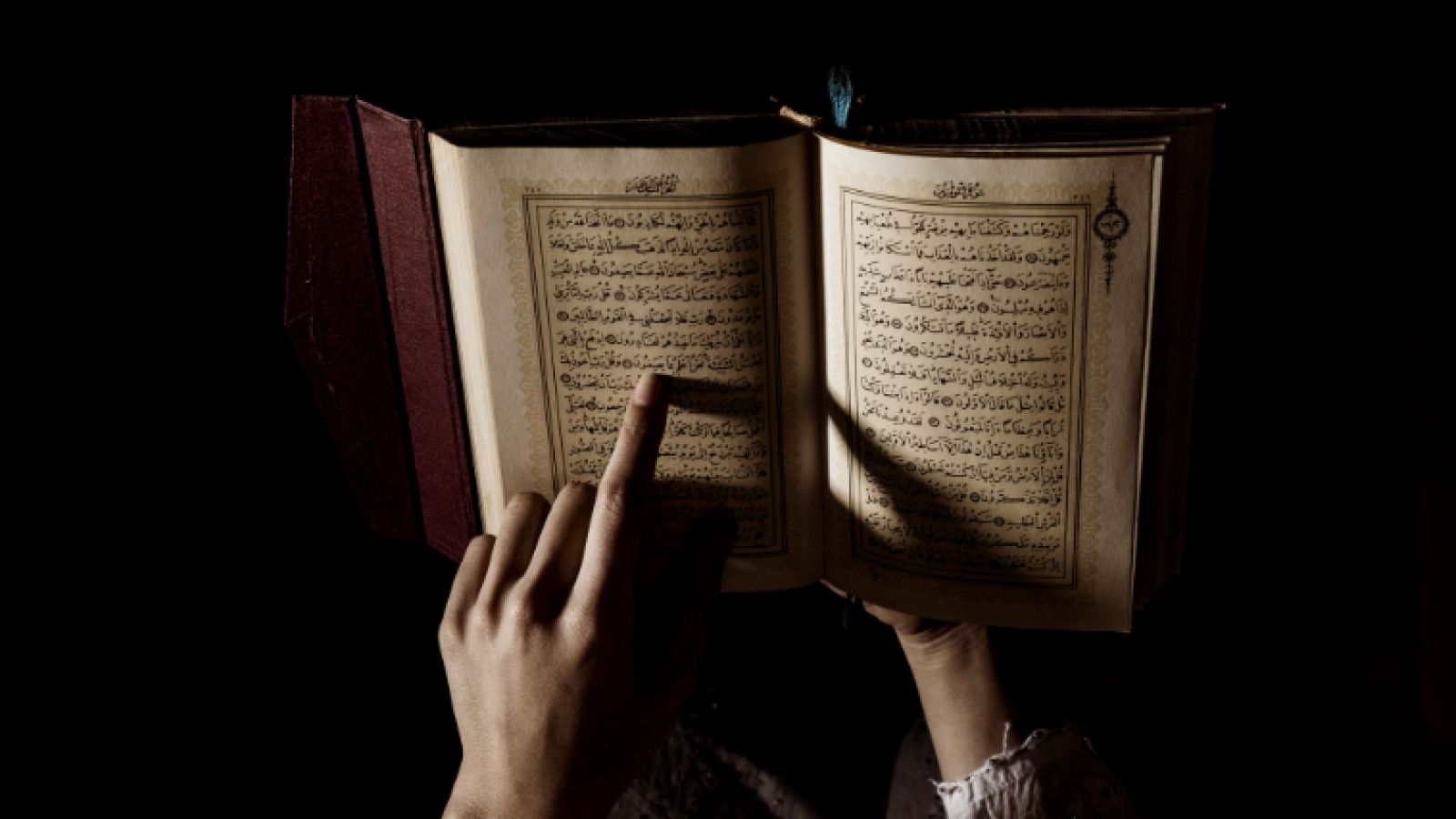 Keutamaan Membaca Surah Al-Kahfi di Hari Jumat