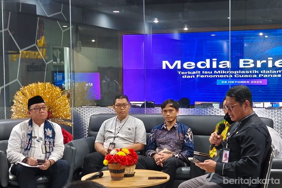 Pemprov DKI Siapkan Strategi Antisipatif Menyikapi Fenomena Hujan Mikroplastik