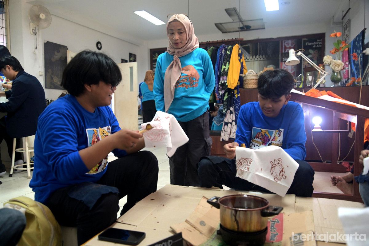 56 Mahasiswa Ikuti Famtrip “Splash Blast North Creative Jakarta” untuk Tingkatkan Wawasan Kreatif dan Budaya