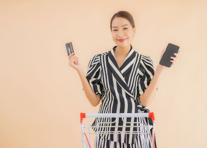 Gak Cuma Diskon, Ini 5 Alasan Orang Beli HP di Akhir dan Awal Tahun