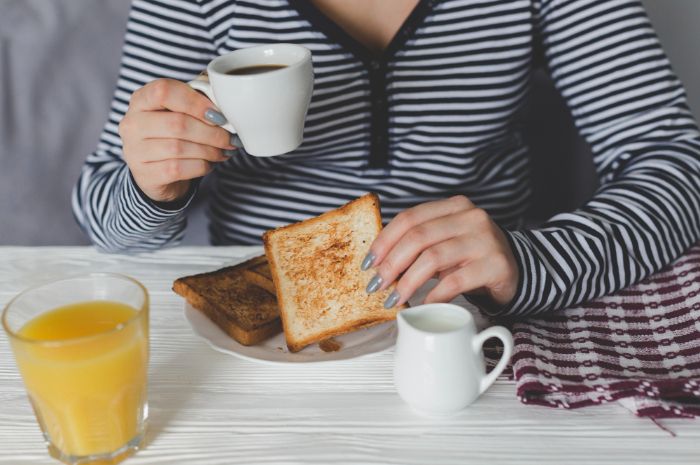 101 Caption Sarapan Pagi Bahasa Inggris, Singkat dan Lucu!